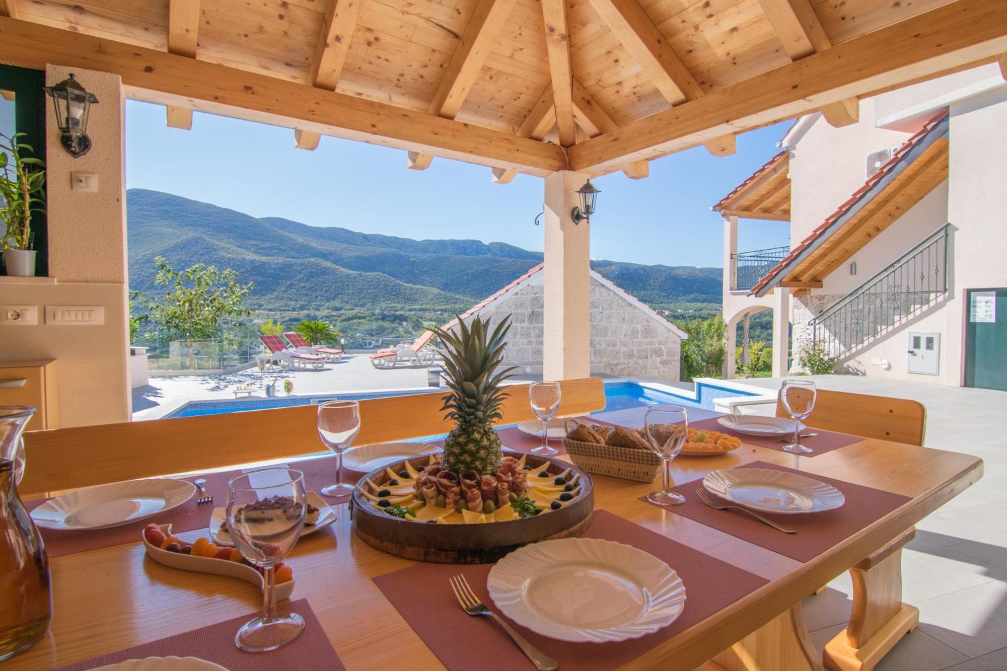 Villa Milena With Heated Pool And Jacuzzi Kostanje Exterior photo
