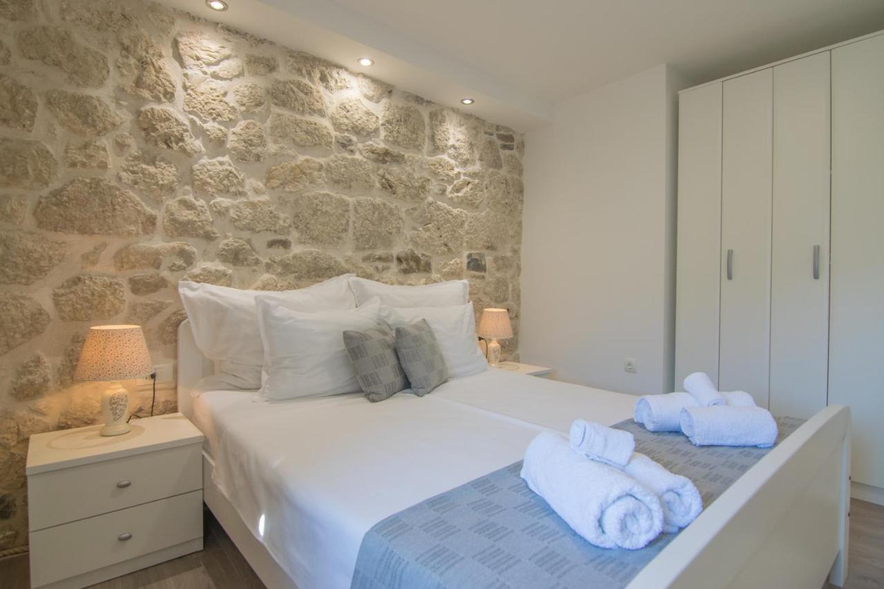 Villa Milena With Heated Pool And Jacuzzi Kostanje Exterior photo